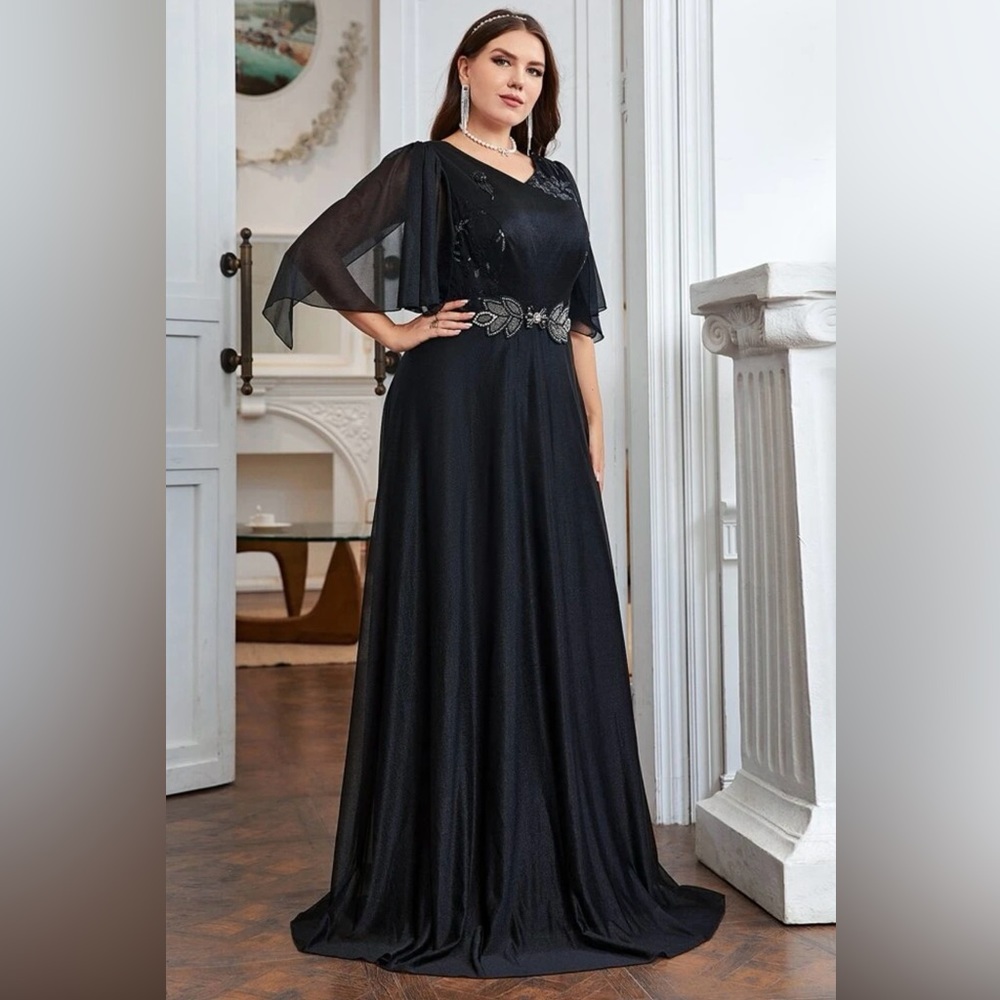 Dress - Picture 6 of 11